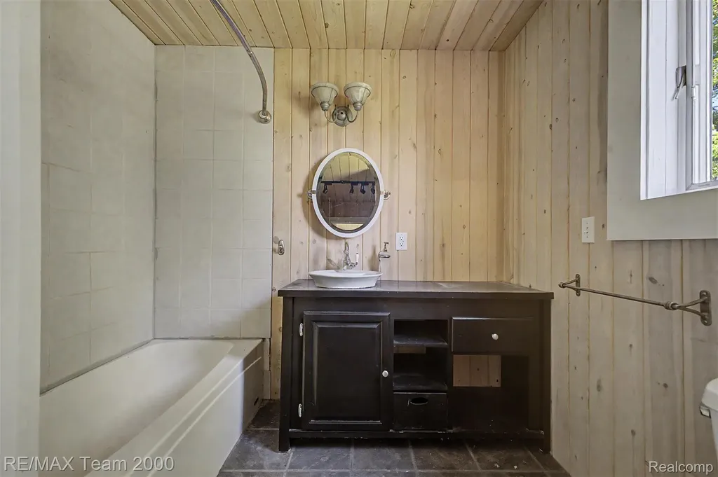 2145 Oakville Waltz Road Ash Township MI 48164