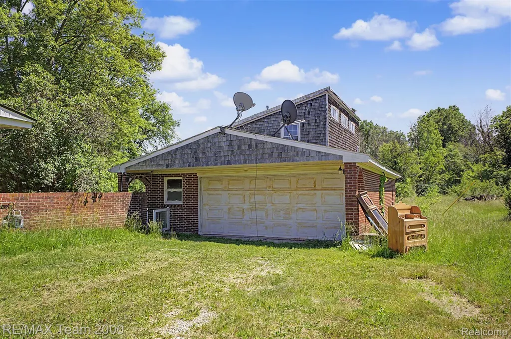 2145 Oakville Waltz Road Ash Township MI 48164