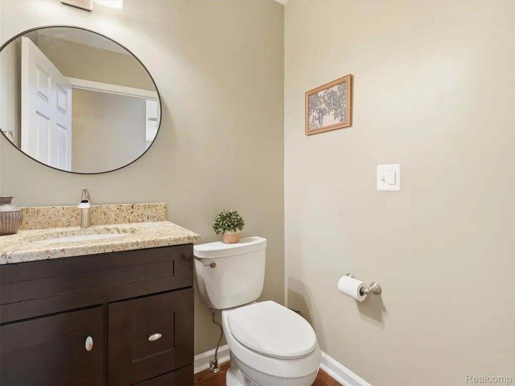 9095 Rotondo Drive Hartland Township MI 48855