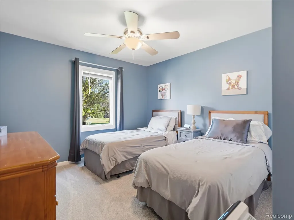 9095 Rotondo Drive Hartland Township MI 48855