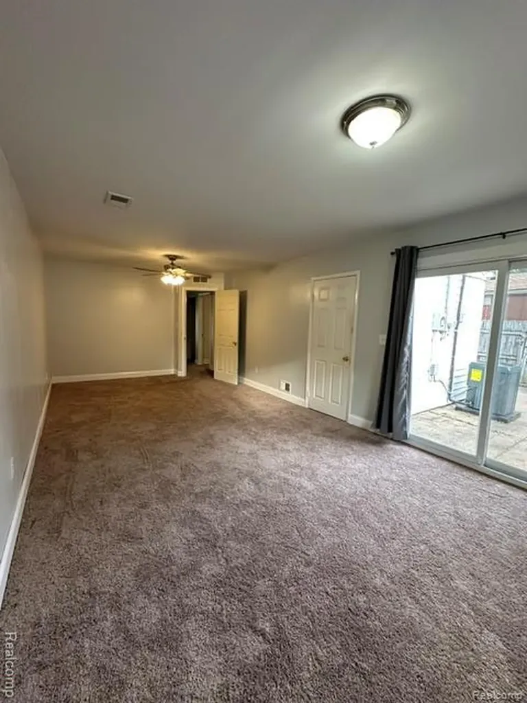 4484 Ziegler Street Dearborn Heights City MI 48125