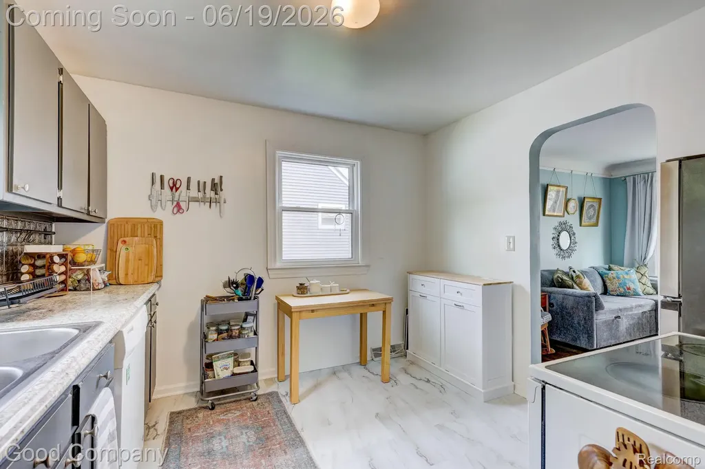 521 E Chesterfield Street Ferndale City MI 48220