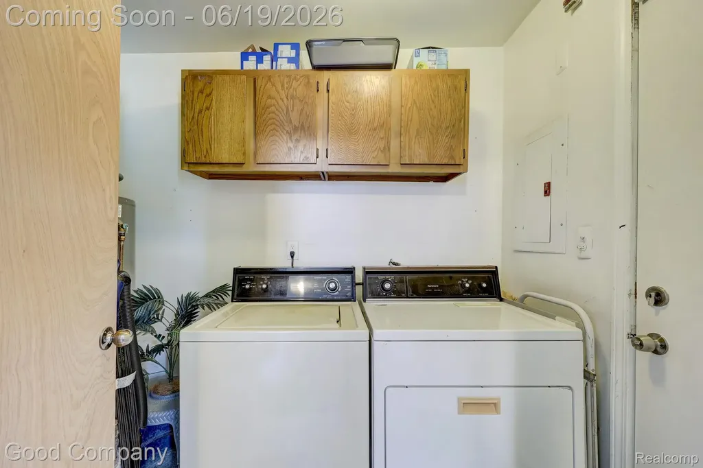 521 E Chesterfield Street Ferndale City MI 48220