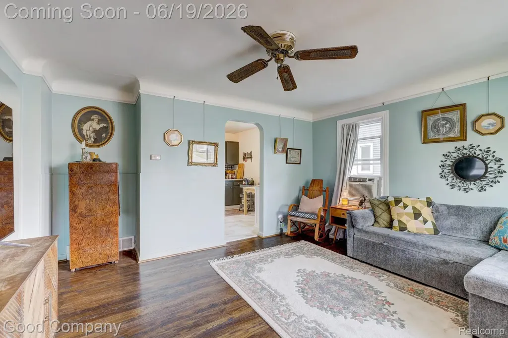 521 E Chesterfield Street Ferndale City MI 48220
