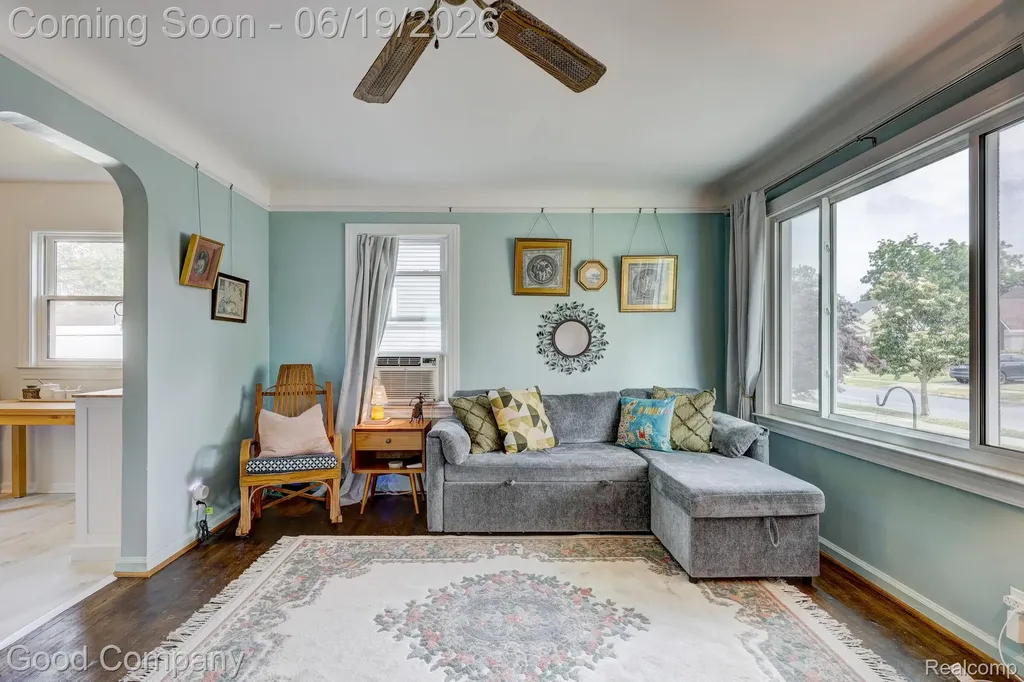 521 E Chesterfield Street Ferndale City MI 48220
