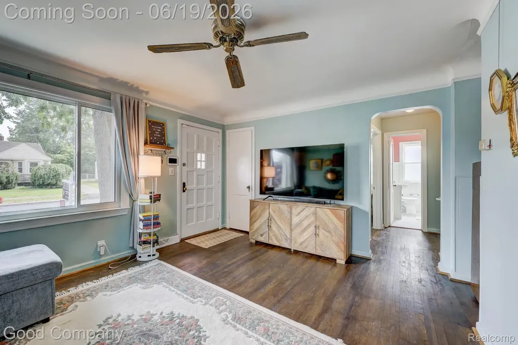521 E Chesterfield Street Ferndale City MI 48220