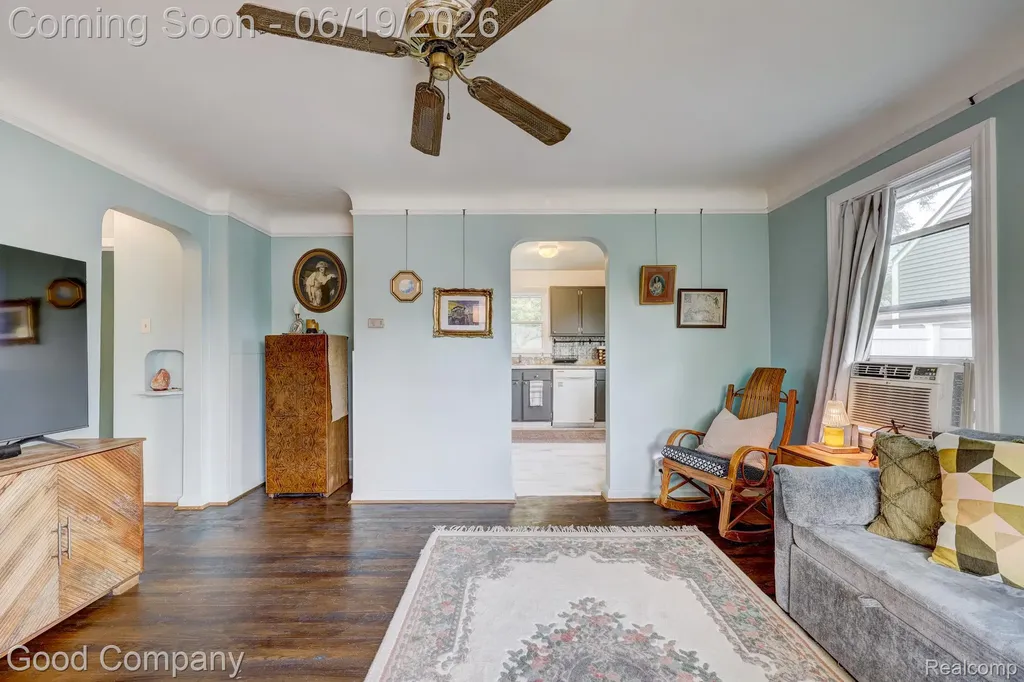 521 E Chesterfield Street Ferndale City MI 48220