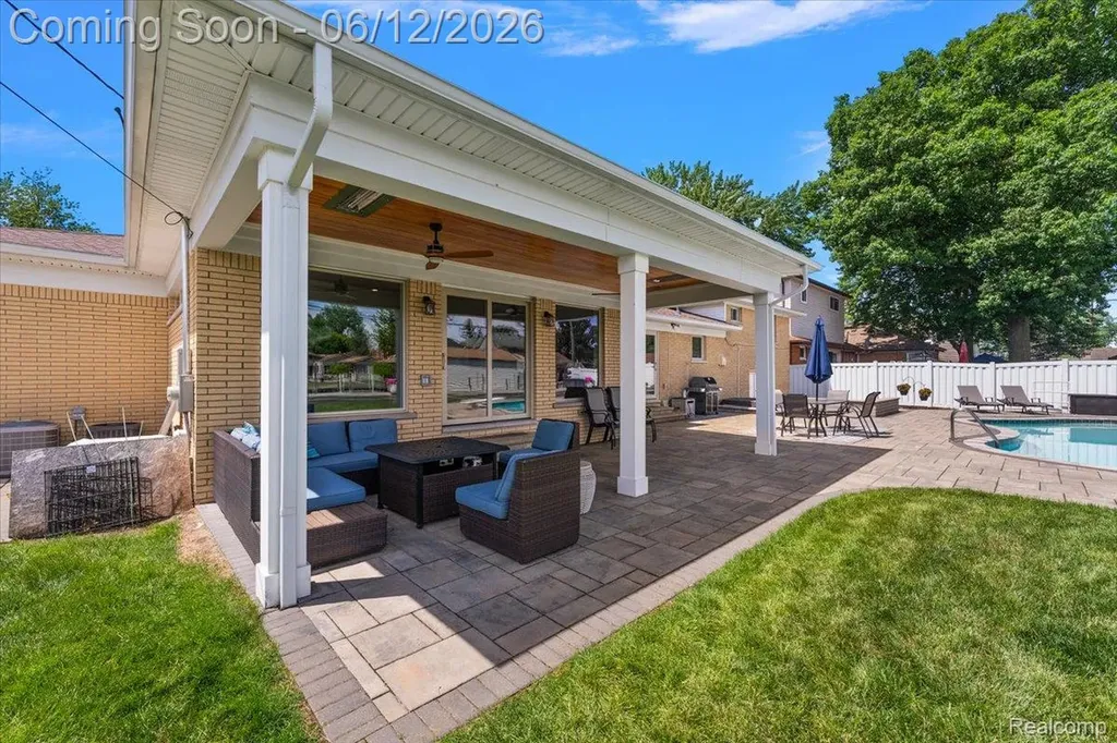 22461 Benjamin Street St. Clair Shores City MI 48081