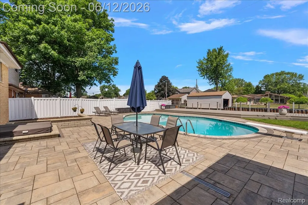 22461 Benjamin Street St. Clair Shores City MI 48081