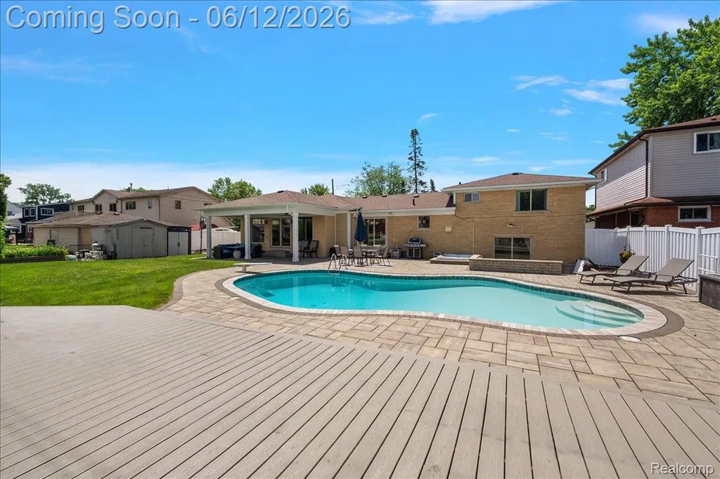 22461 Benjamin Street St. Clair Shores City MI 48081