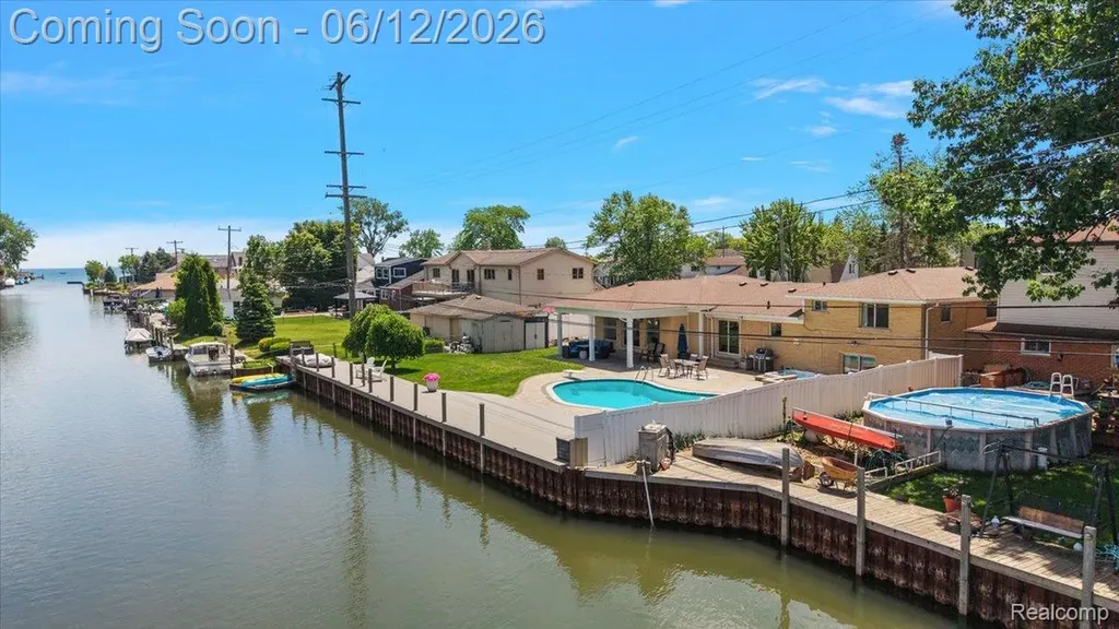22461 Benjamin Street St. Clair Shores City MI 48081