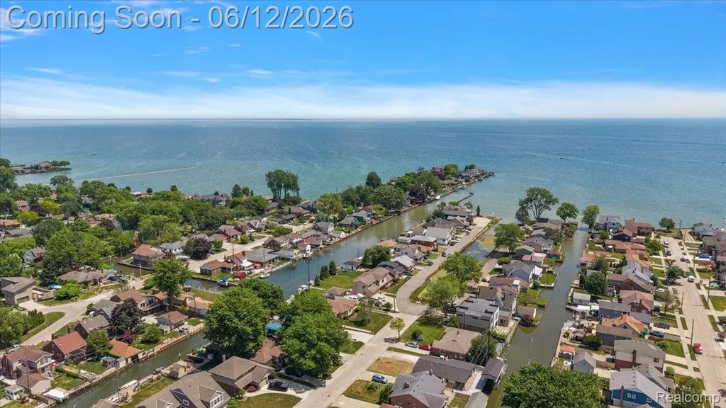 22461 Benjamin Street St. Clair Shores City MI 48081