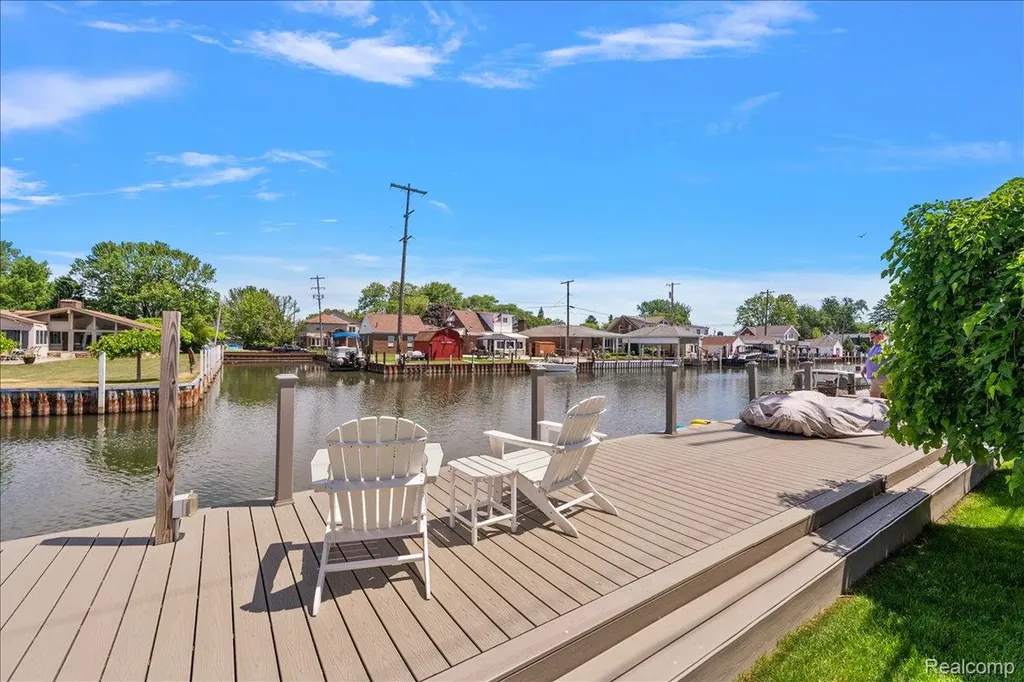 22461 Benjamin Street St. Clair Shores City MI 48081