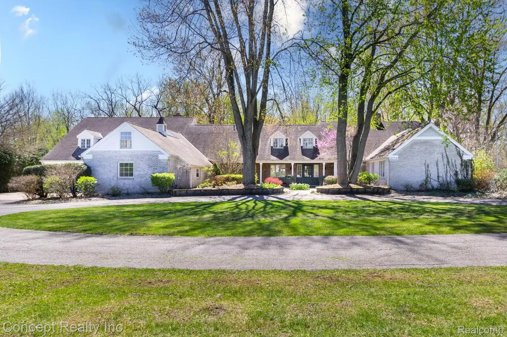 3215 Edgevale Drive Bedford Township MI 48144