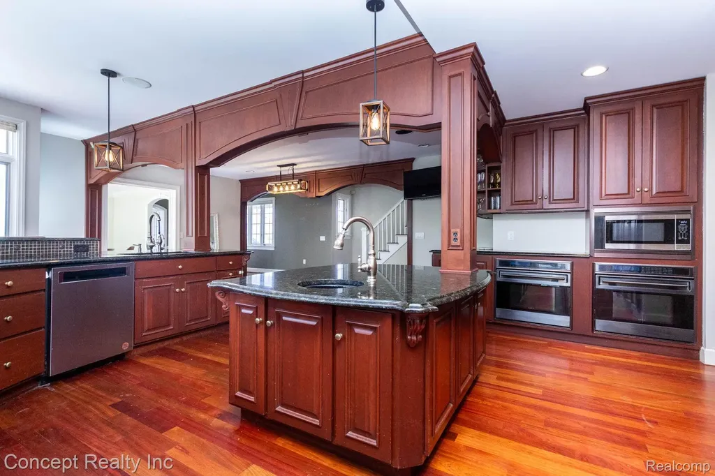 3215 Edgevale Drive Bedford Township MI 48144