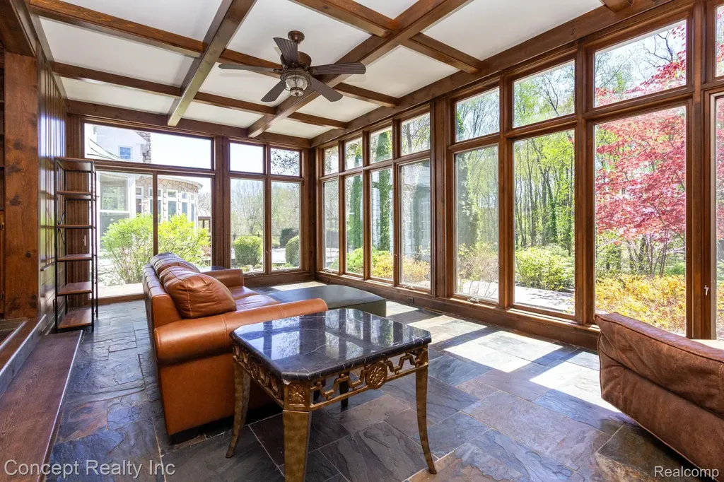 3215 Edgevale Drive Bedford Township MI 48144