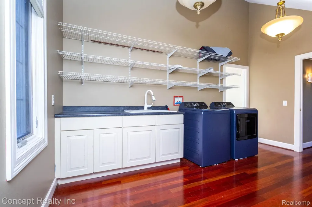 3215 Edgevale Drive Bedford Township MI 48144