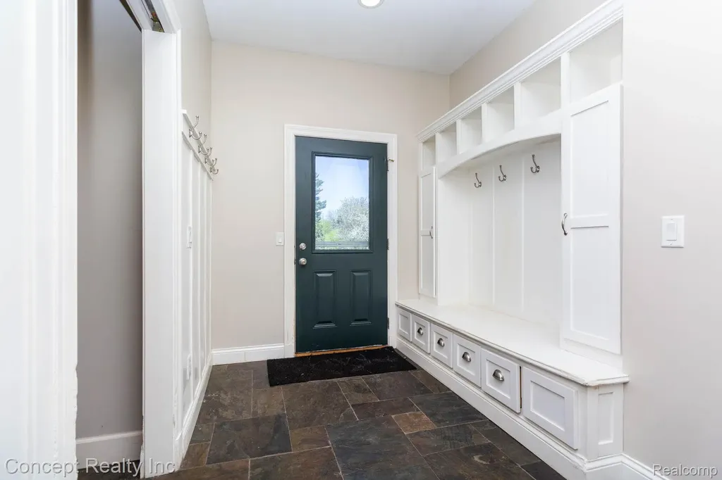 3215 Edgevale Drive Bedford Township MI 48144