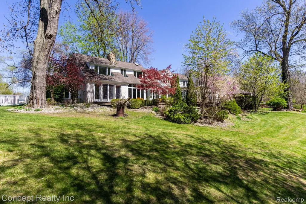 3215 Edgevale Drive Bedford Township MI 48144