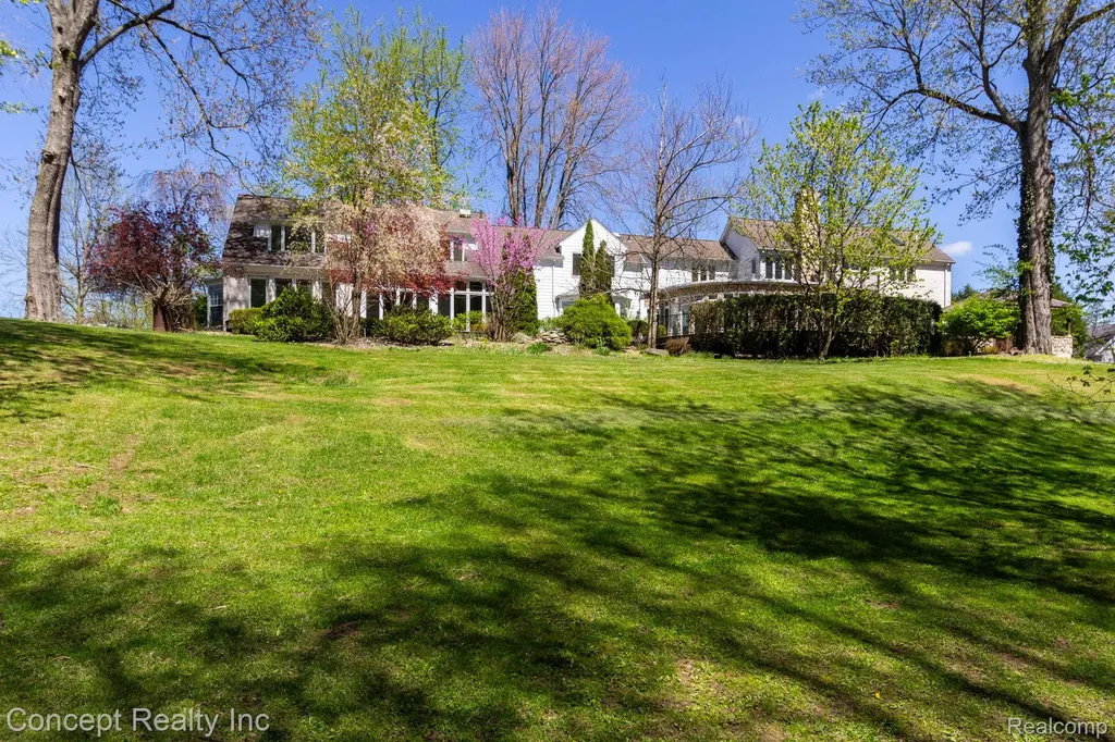 3215 Edgevale Drive Bedford Township MI 48144