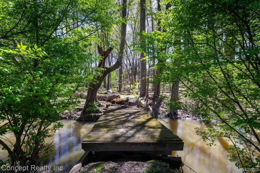 3215 Edgevale Drive Bedford Township MI 48144