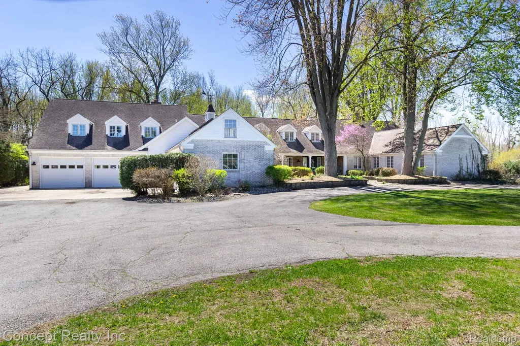 3215 Edgevale Drive Bedford Township MI 48144