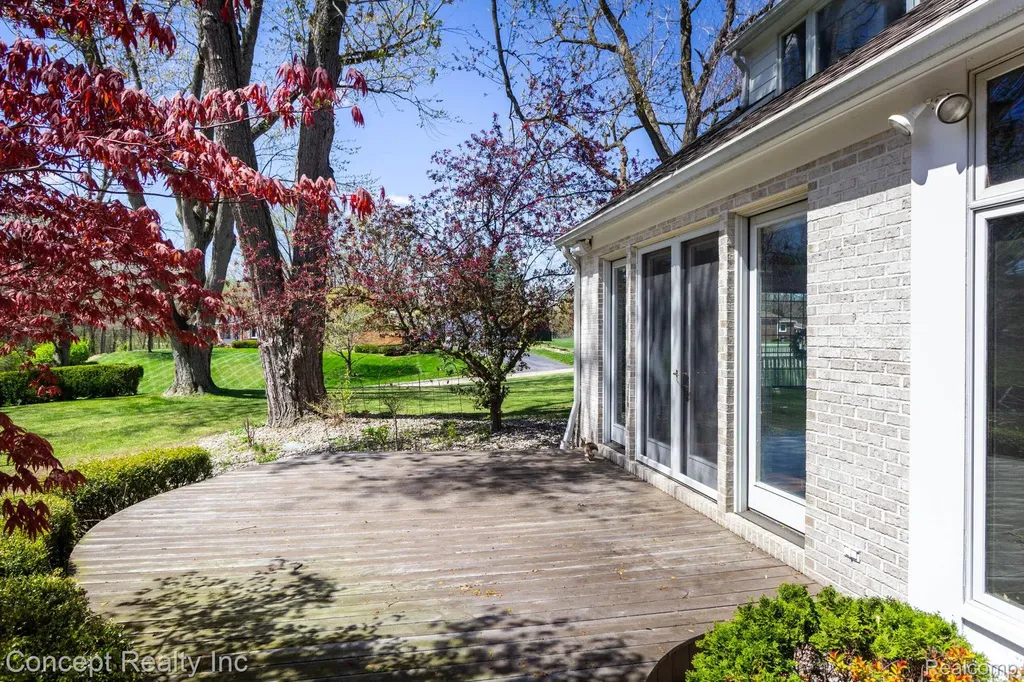 3215 Edgevale Drive Bedford Township MI 48144
