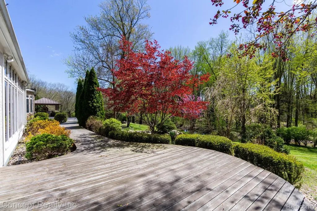 3215 Edgevale Drive Bedford Township MI 48144