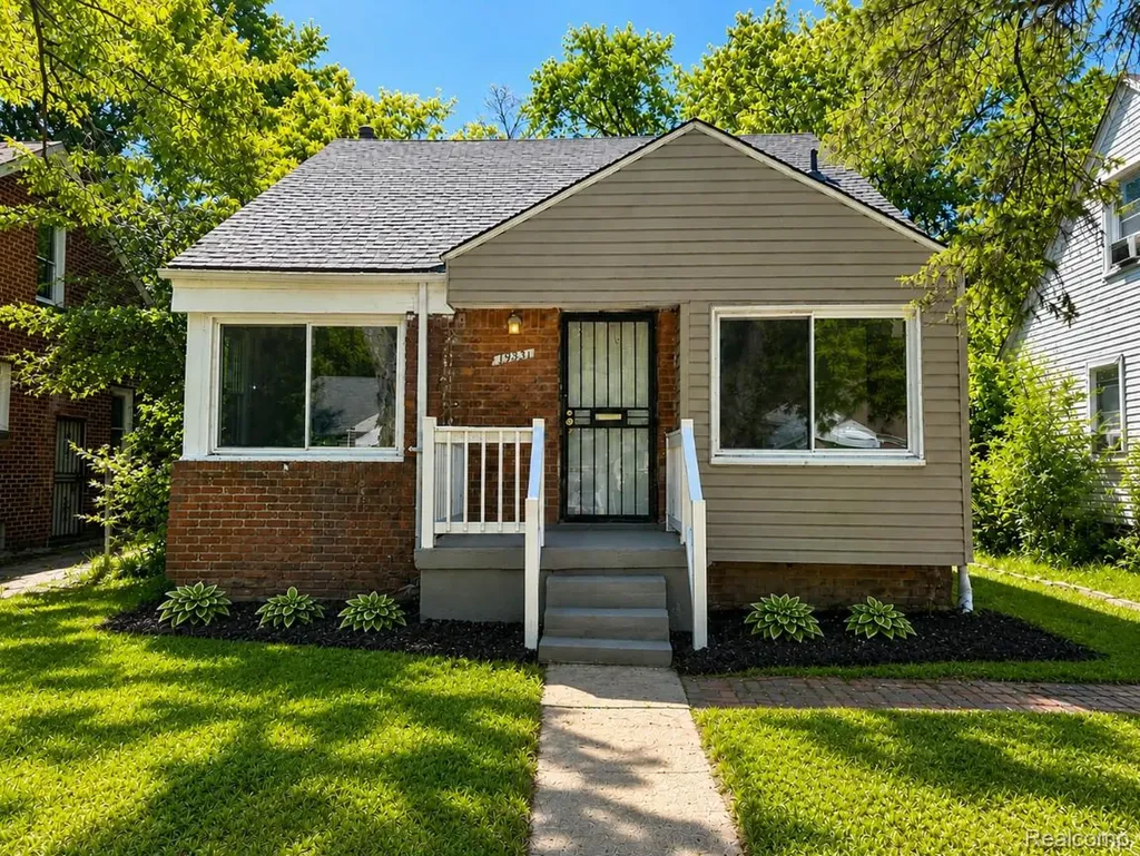 19931 Oakfield Street Detroit City MI 48235