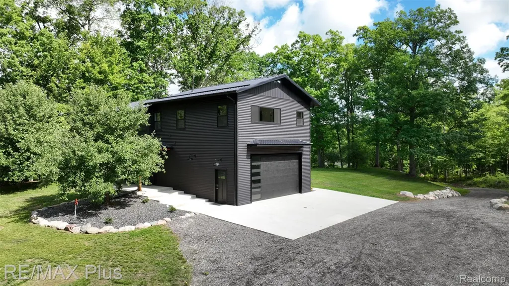 381 Miller Lake Road Deerfield Township MI 48421