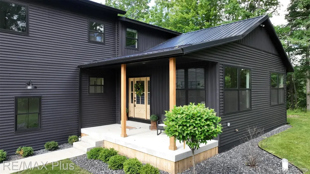 381 Miller Lake Road Deerfield Township MI 48421