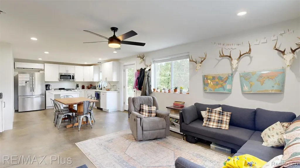 381 Miller Lake Road Deerfield Township MI 48421