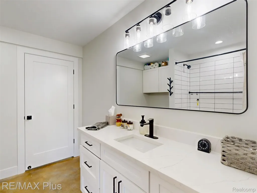 381 Miller Lake Road Deerfield Township MI 48421