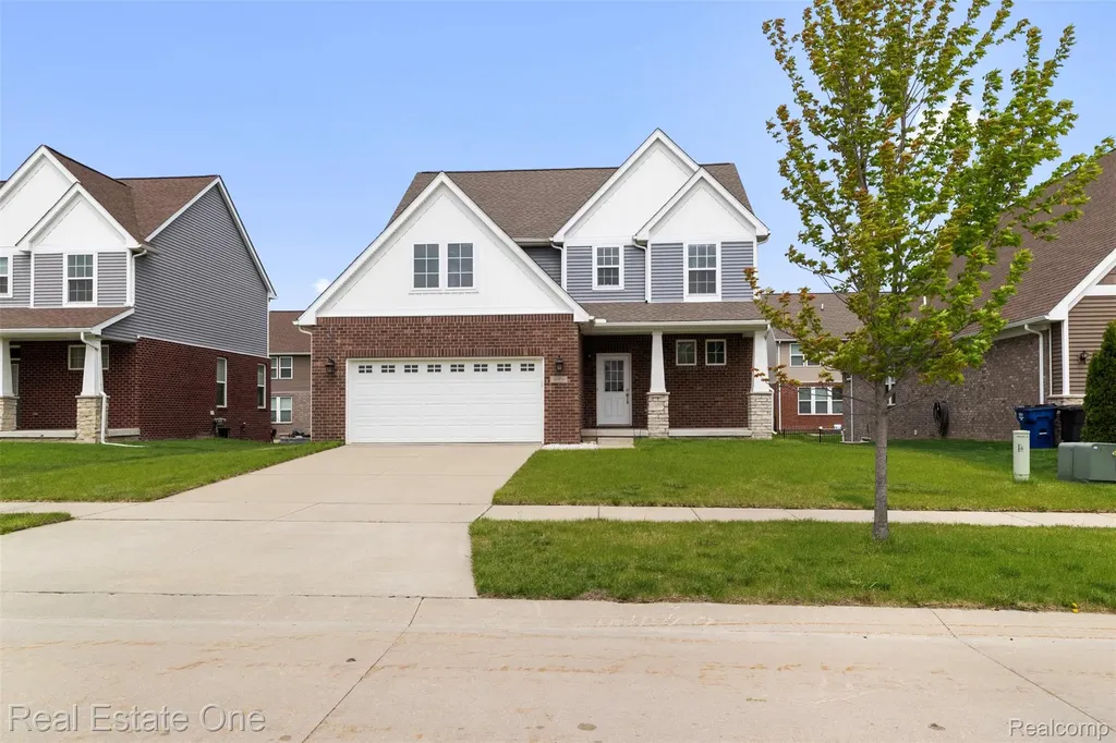 36950 Everett Drive Westland City MI 48185