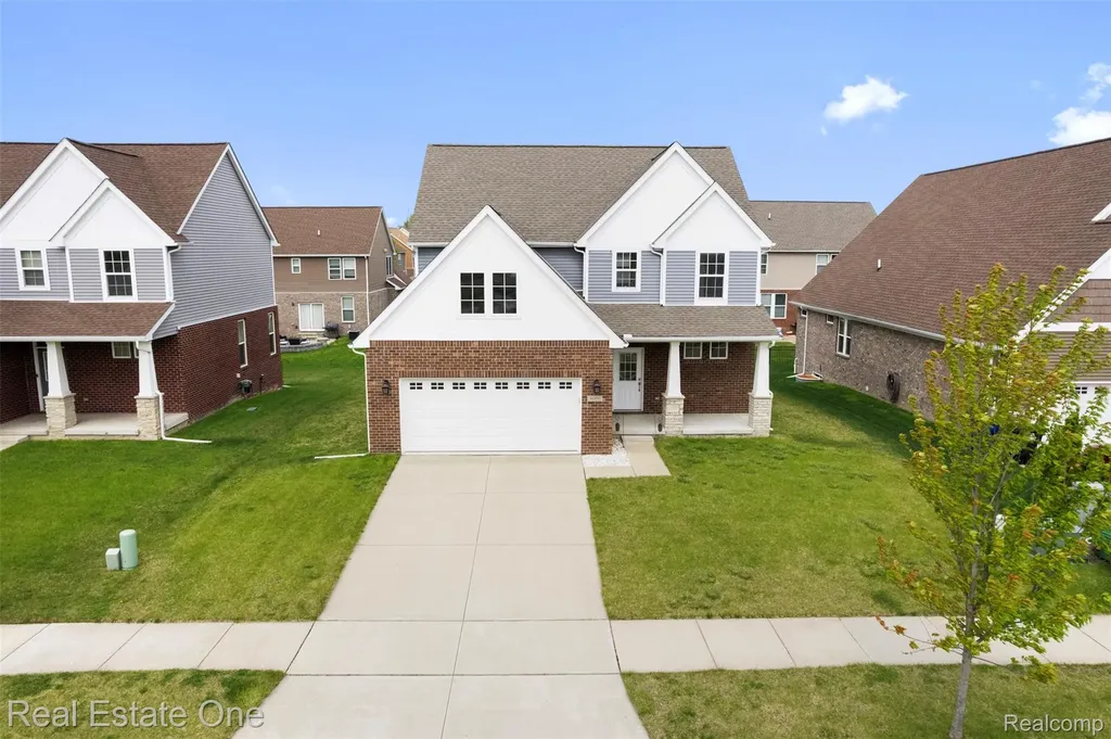 36950 Everett Drive Westland City MI 48185