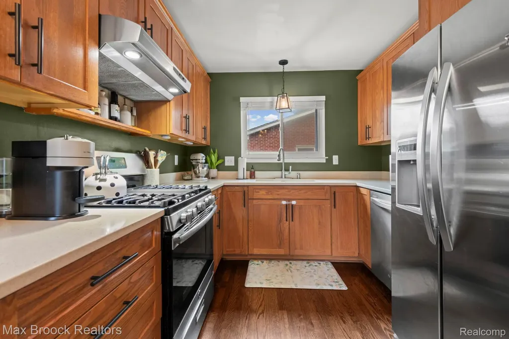 14474 Oxford Plymouth Charter Township MI 48170