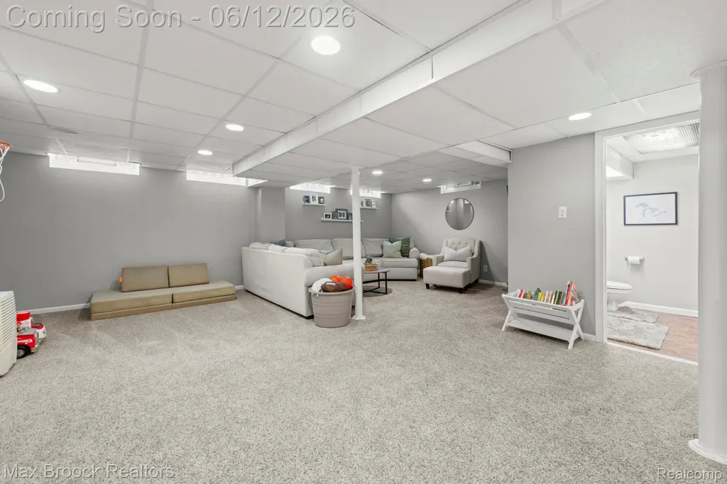 14474 Oxford Plymouth Charter Township MI 48170