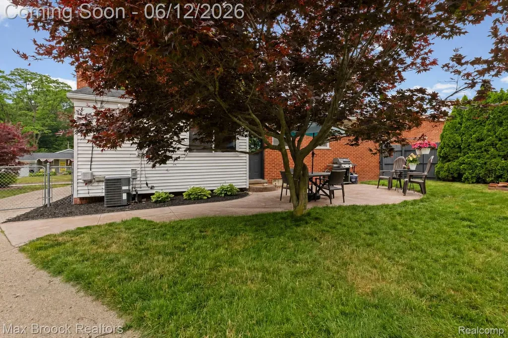 14474 Oxford Plymouth Charter Township MI 48170