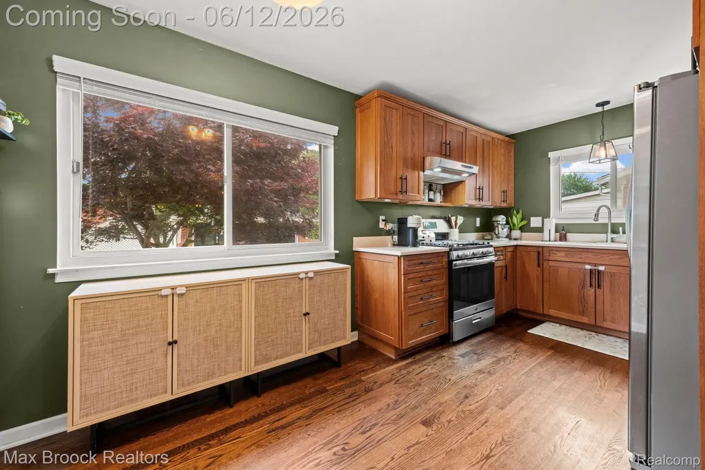 14474 Oxford Plymouth Charter Township MI 48170