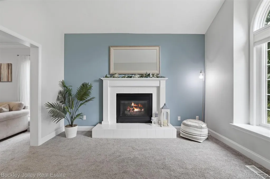 7829 Hillside Lakes Drive Hamburg Township MI 48116