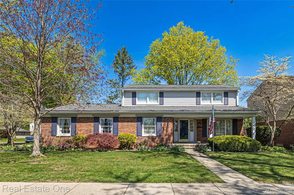25574 Wilson Drive Dearborn Heights City MI 48127