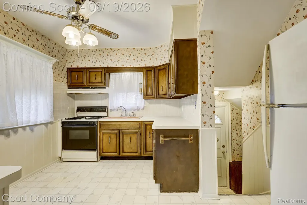 6464 Coleman Street Dearborn City MI 48126