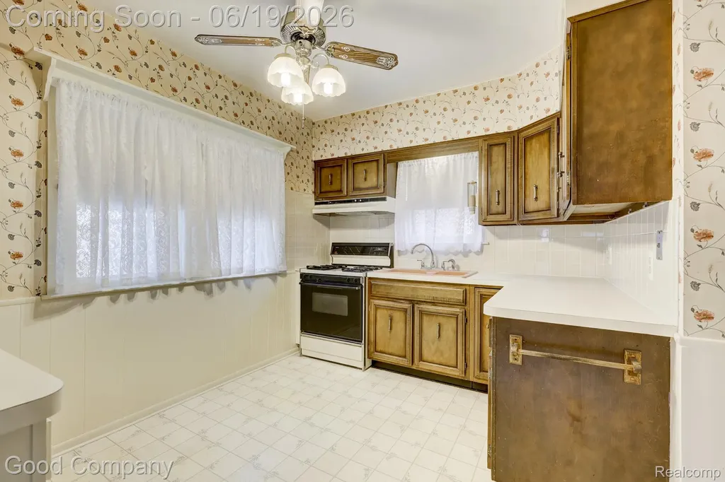6464 Coleman Street Dearborn City MI 48126