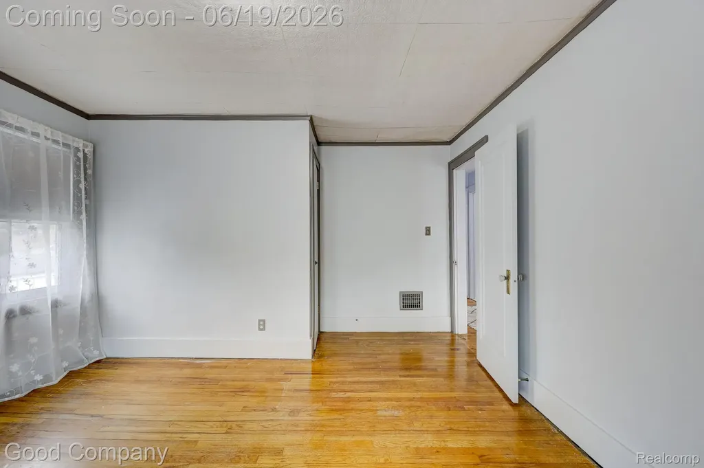 6464 Coleman Street Dearborn City MI 48126