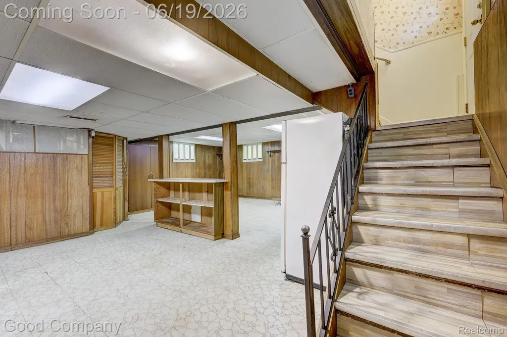6464 Coleman Street Dearborn City MI 48126