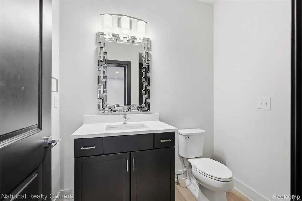 1283 Bloomingdale Drive Troy City MI 48085