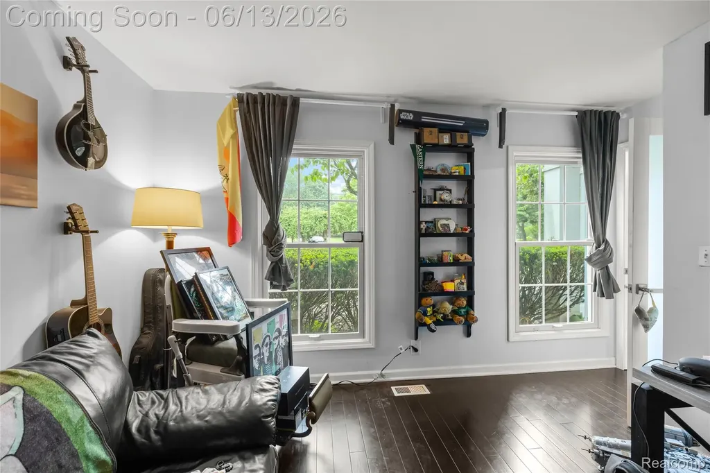 34134 Old Timber Court Farmington Hills City MI 48331