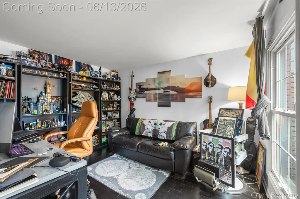 34134 Old Timber Court Farmington Hills City MI 48331