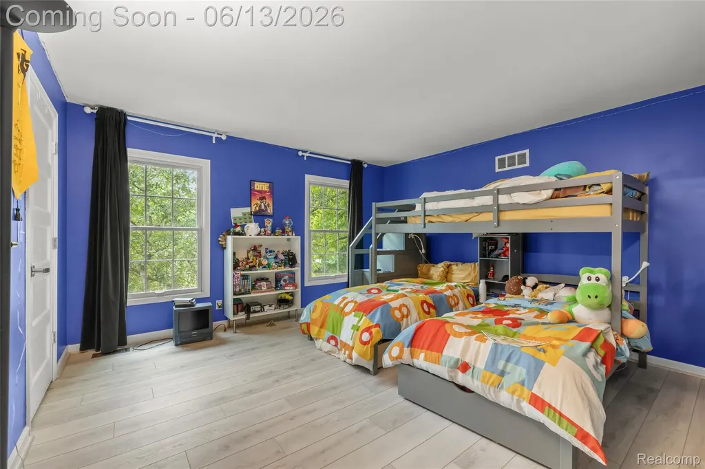 34134 Old Timber Court Farmington Hills City MI 48331