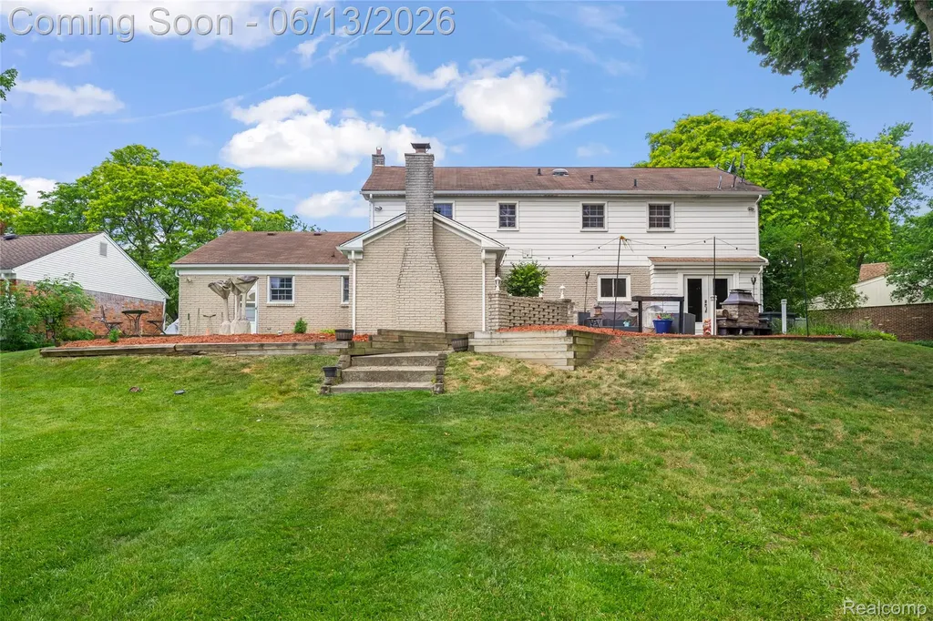 34134 Old Timber Court Farmington Hills City MI 48331